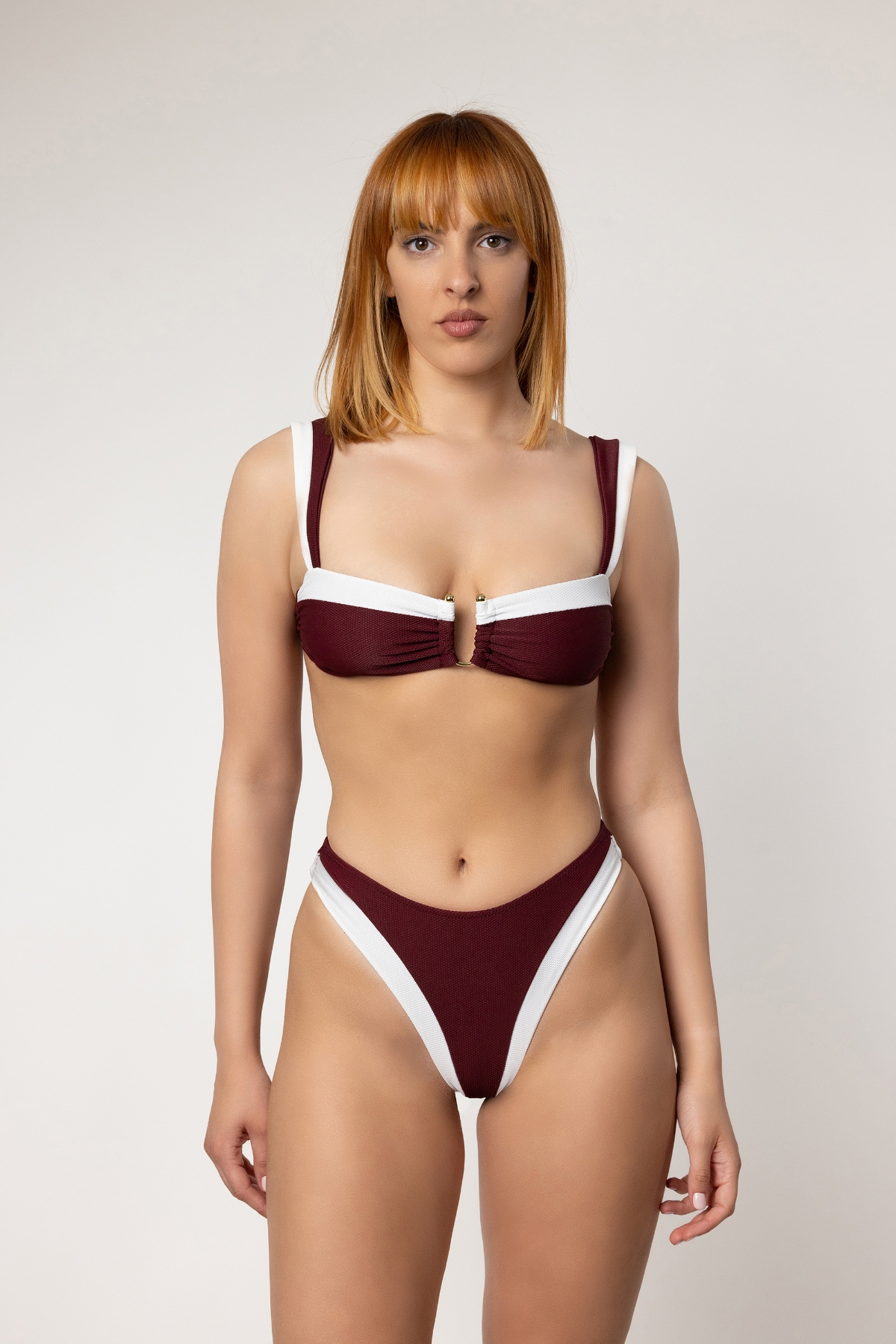 minhilitious-litorina-top-burgundy-off-portrait