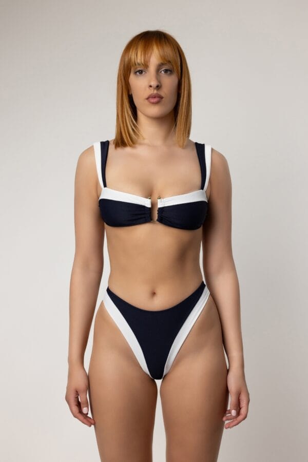 minhilitious-litorina-top-navy-off-portrait