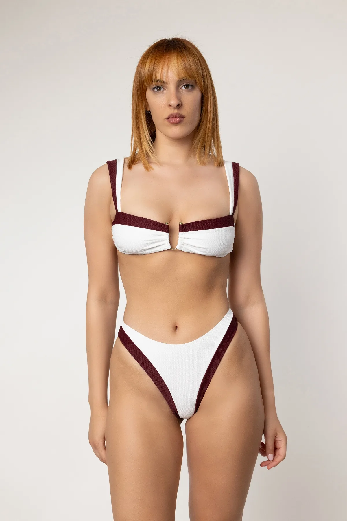minhilitious-litorina-top-off-burgundy-portrait